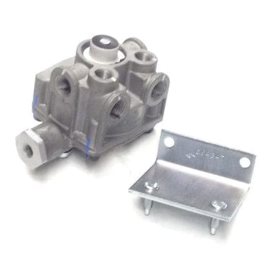 BX801591 | Genuine Navistar International Air Brake Relay Valve a/m R-14, 4 PSI