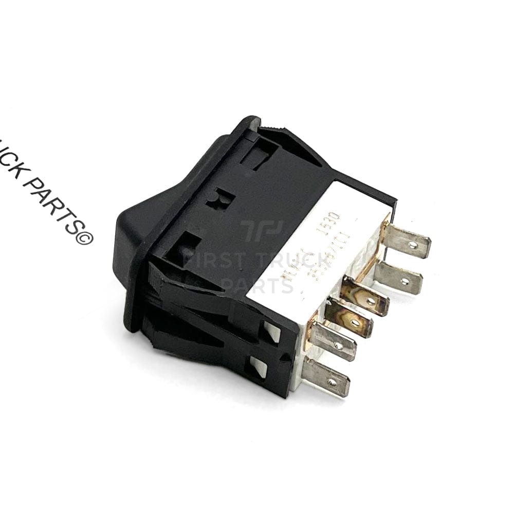 3596671C1 | Genuine International Rocker Hardwired Switch