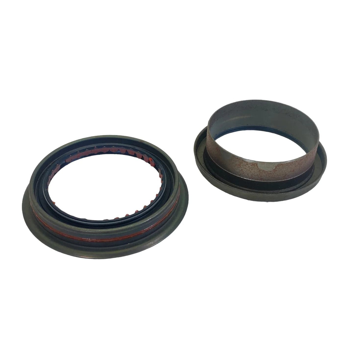 2590276C1 | Genuine International Differential Pinion Oil Seal