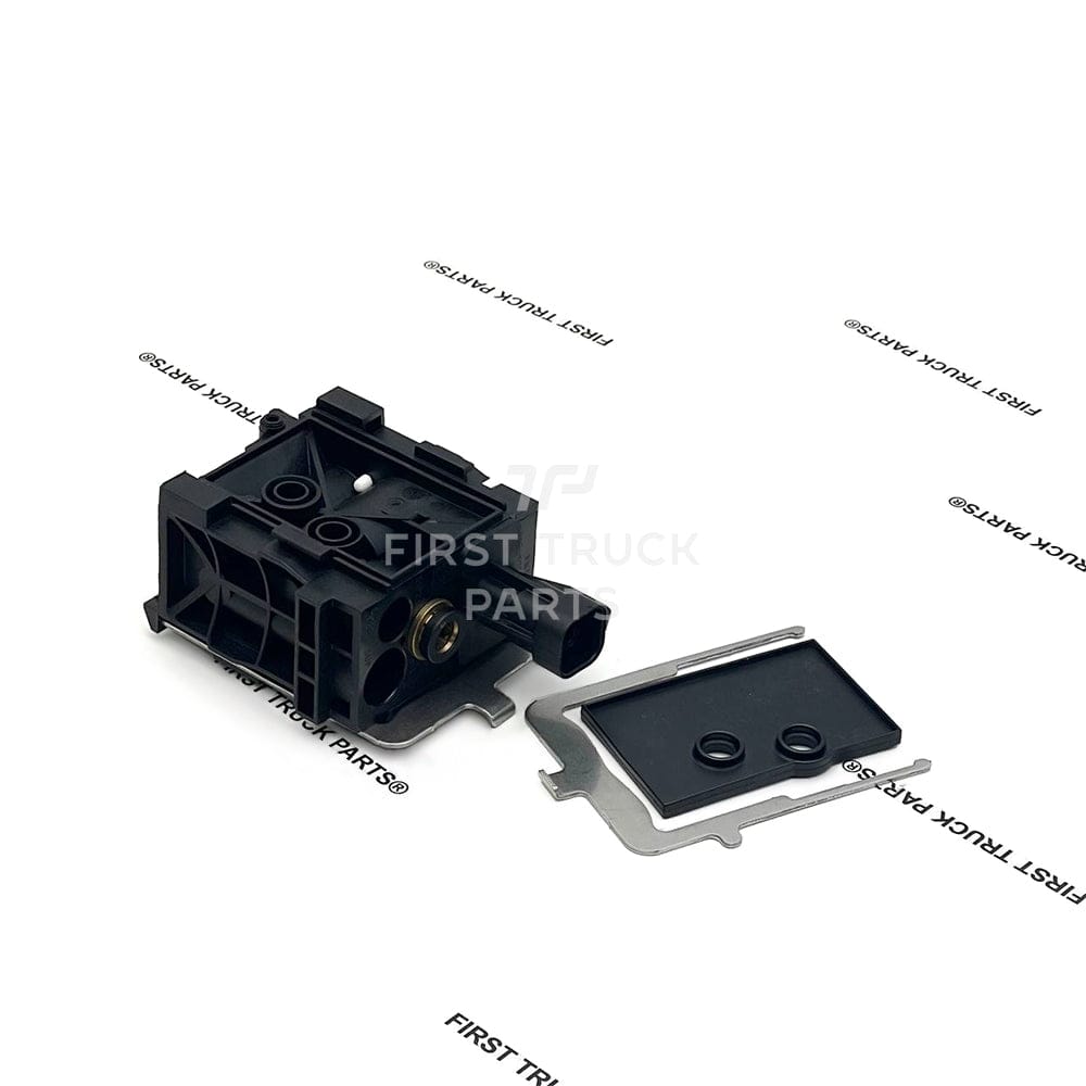 NRG27-SWB-303R |Genuine Freightliner Park Switch