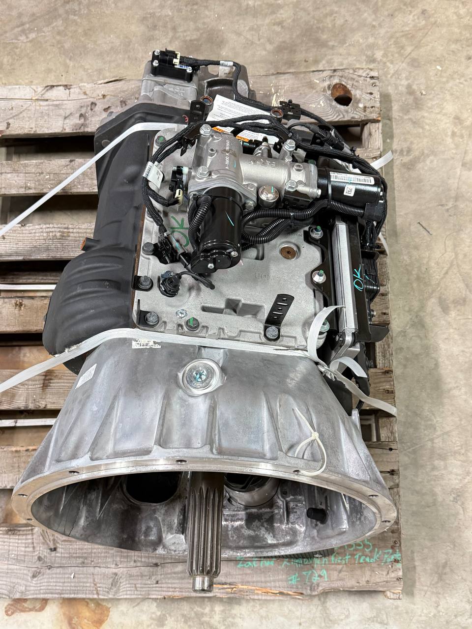 FAO-14810C-EA3 | Genuine Eaton Fuller 10-Speed Automated Transmission