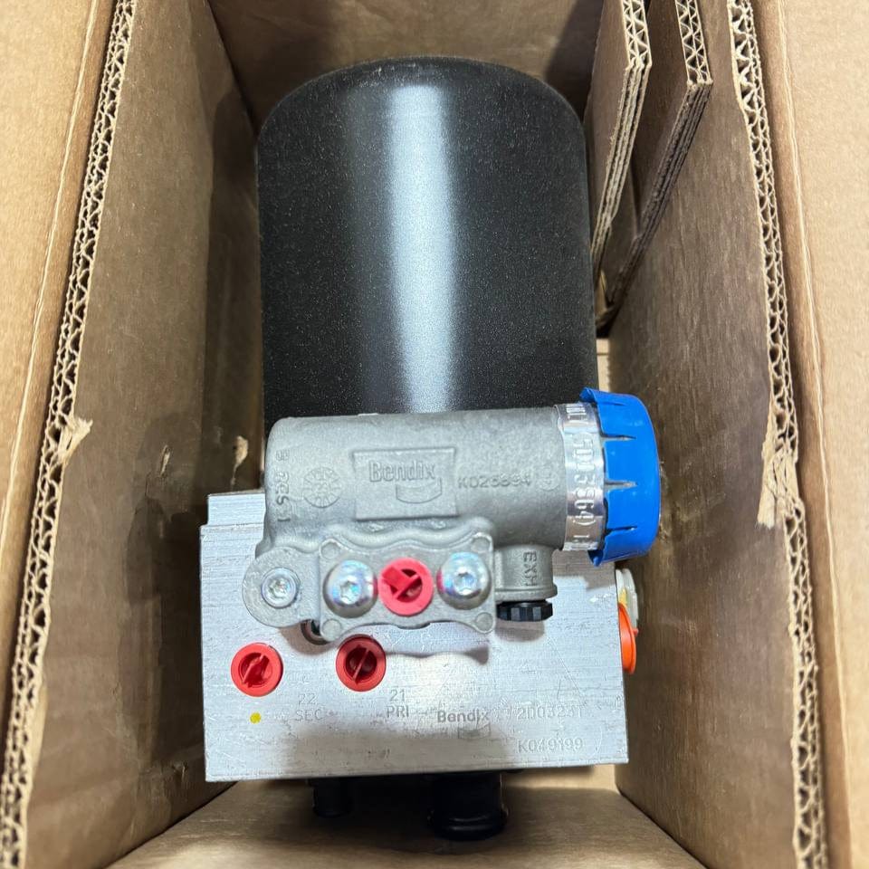 K049077 | Genuine International Air Brake Dryer