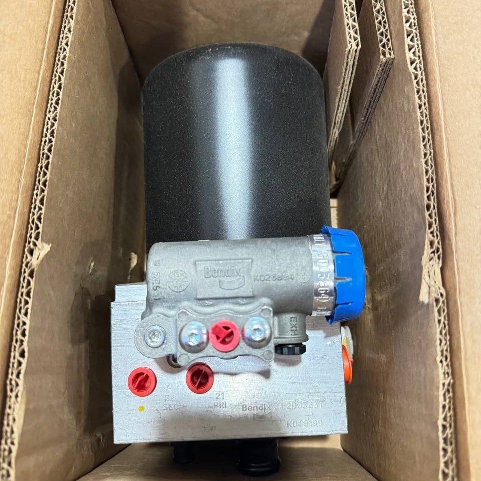 K049072 | Genuine International Air Brake Dryer