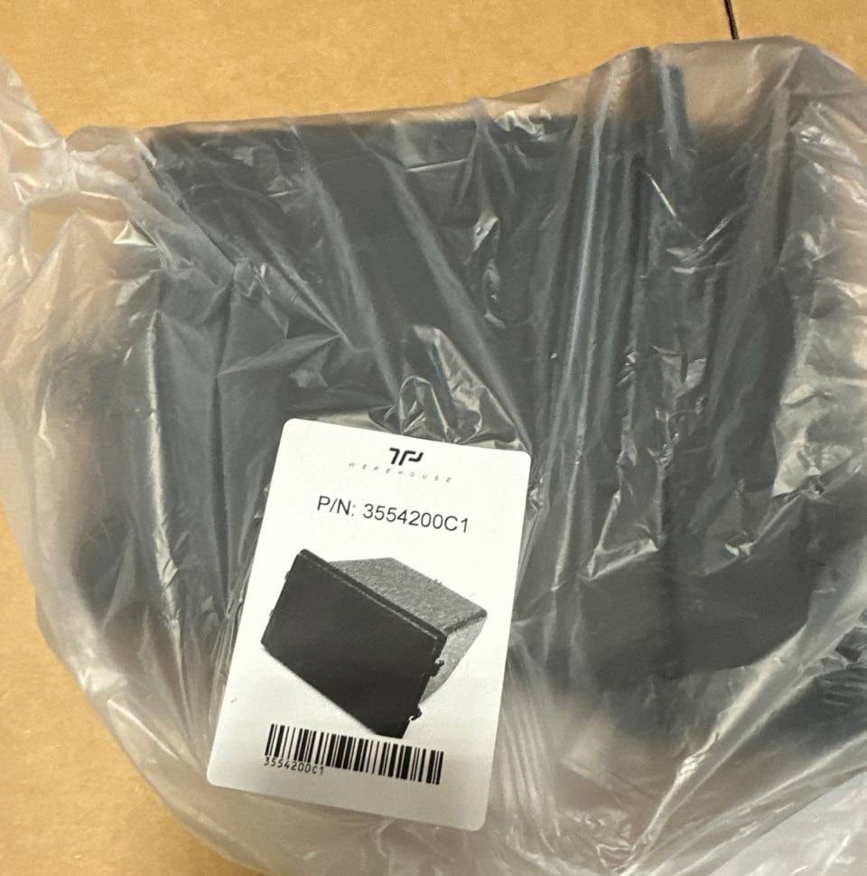 3554200C2 | Genuine International Panel Instr Din Strg Bin Mat