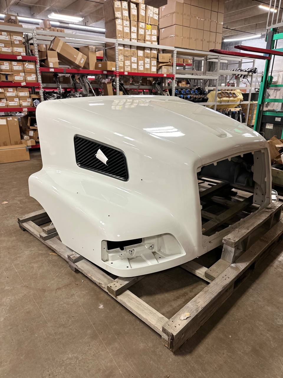 20377848 | Genuine Volvo Hood Long Fiberglass 1998-2002 Volvo VNL VN