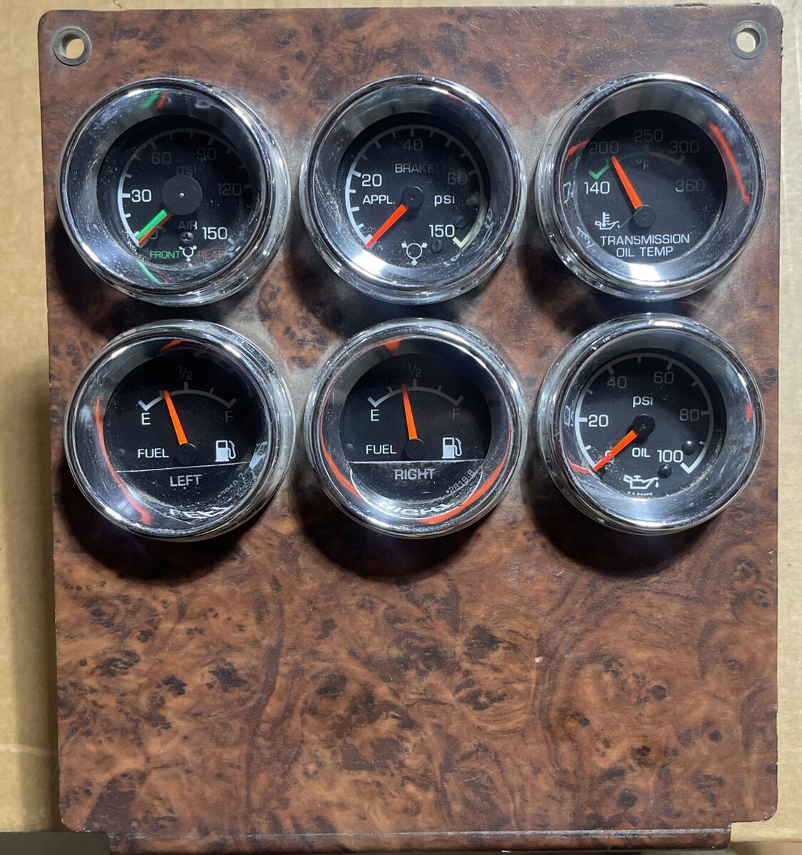 Q43-1058-11 | Genuine Kenworth Dash Gauge Instrument Cluster