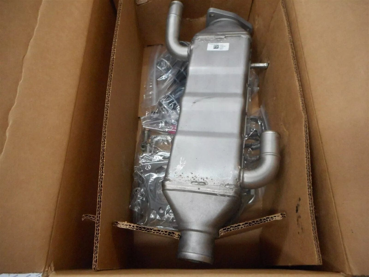 1876444C94 | Genuine International EGR (Exhaust Gas Recirculation) Cooler