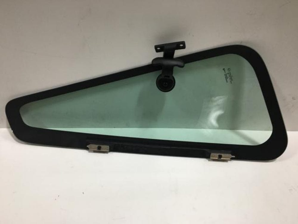 3567241C92 | Genuine International Right Vent Window